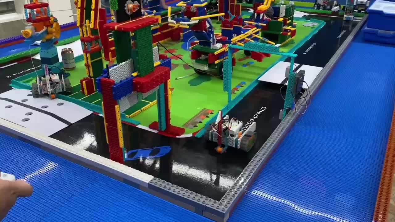 韓納人工智能機器人主題兒童樂園招商視頻